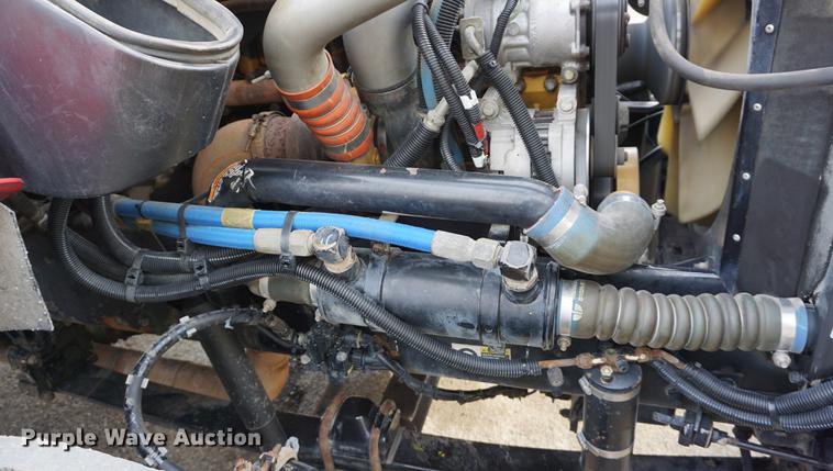 image for item DB0492 2006 Kenworth T300 service truck with crane