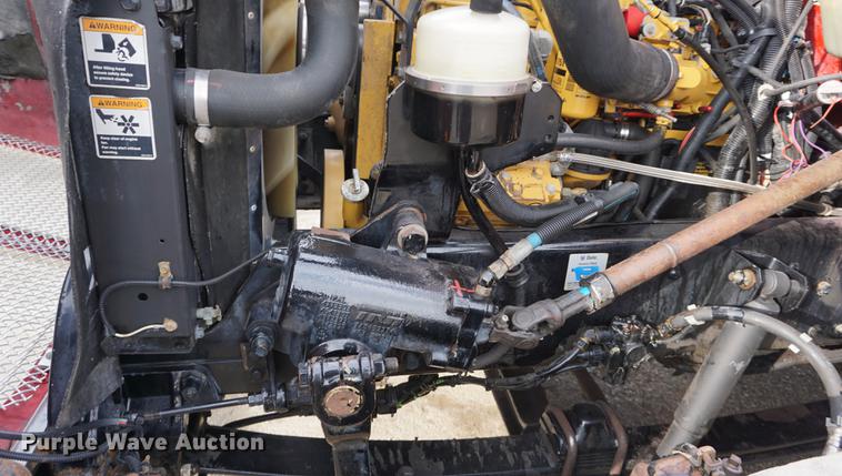 image for item DB0492 2006 Kenworth T300 service truck with crane