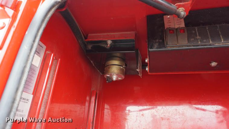 image for item DB0492 2006 Kenworth T300 service truck with crane