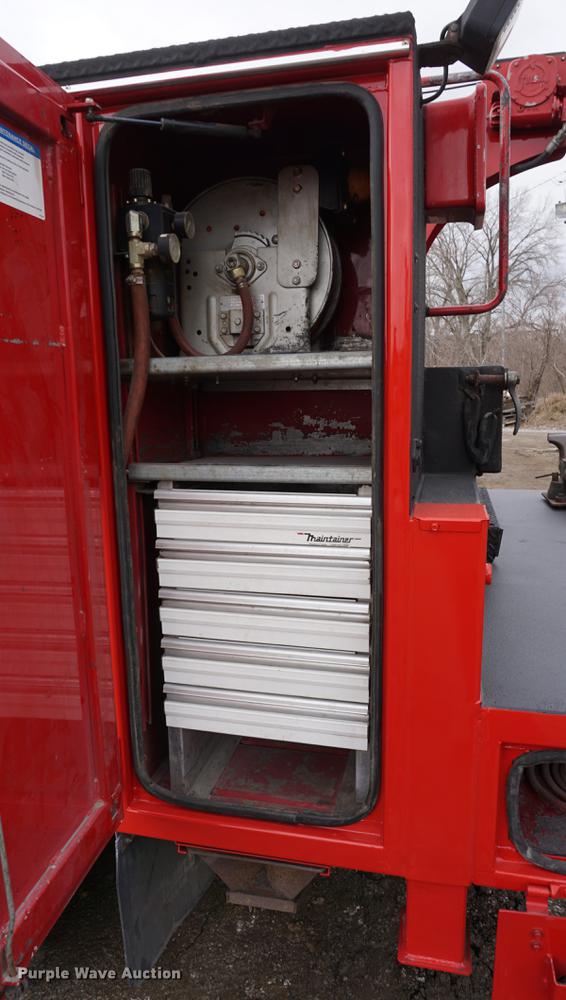 image for item DB0492 2006 Kenworth T300 service truck with crane