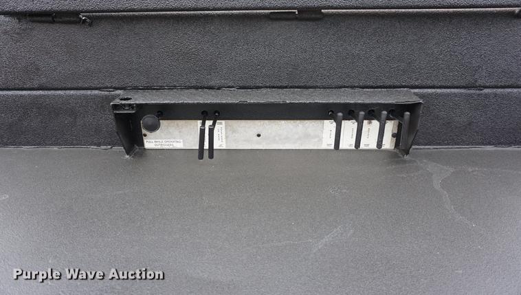 image for item DB0492 2006 Kenworth T300 service truck with crane