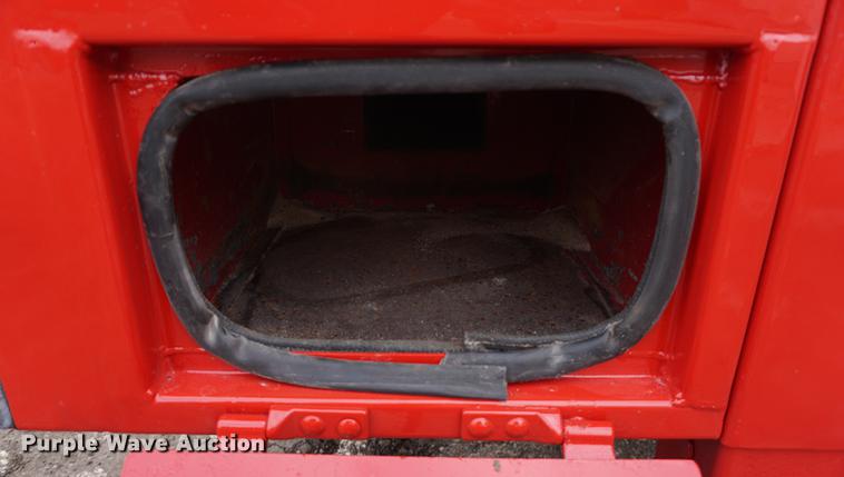 image for item DB0492 2006 Kenworth T300 service truck with crane