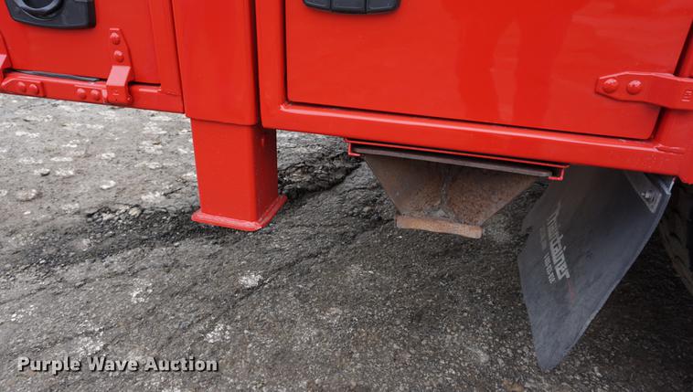 image for item DB0492 2006 Kenworth T300 service truck with crane