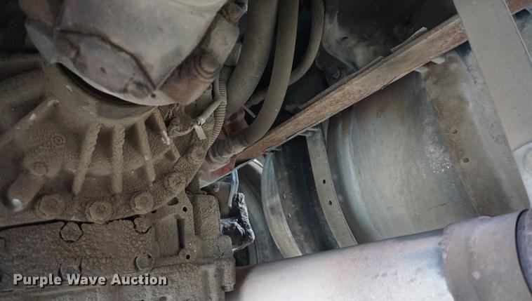 image for item DB0492 2006 Kenworth T300 service truck with crane