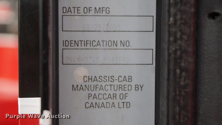 image for item DB0492 2006 Kenworth T300 service truck with crane