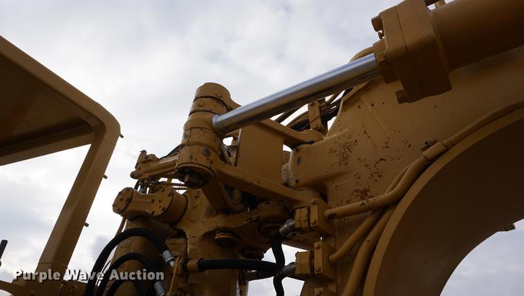 image for item DB0495 1976 Caterpillar 621B conventional scraper