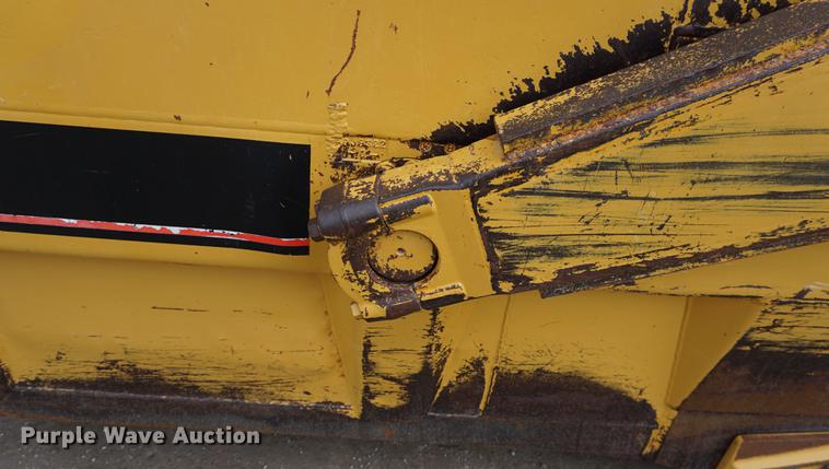 image for item DB0495 1976 Caterpillar 621B conventional scraper