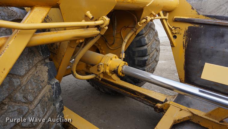 image for item DB0495 1976 Caterpillar 621B conventional scraper