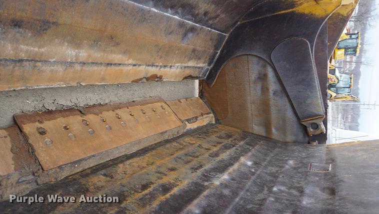 image for item DB0495 1976 Caterpillar 621B conventional scraper