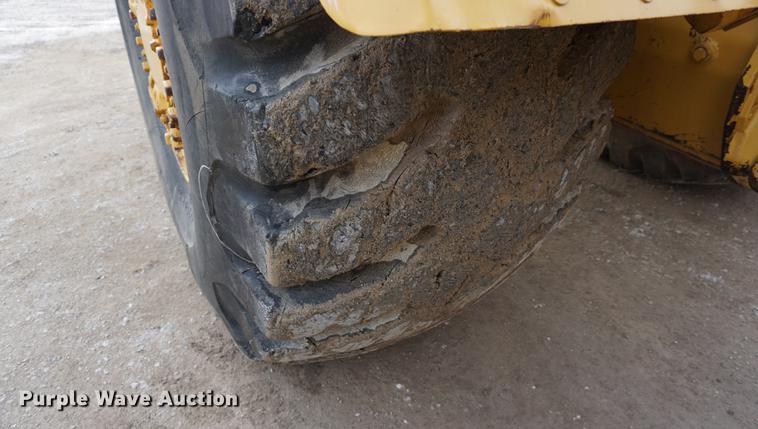 image for item DB0495 1976 Caterpillar 621B conventional scraper