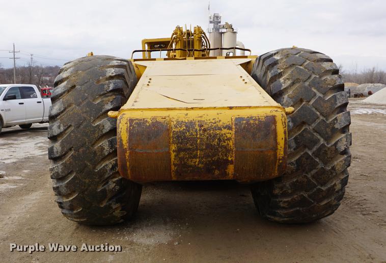 image for item DB0496 1985 Caterpillar 621B conventional scraper