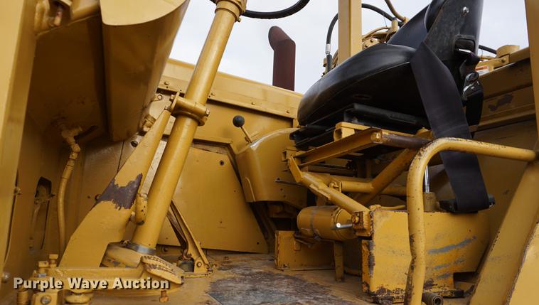 image for item DB0496 1985 Caterpillar 621B conventional scraper