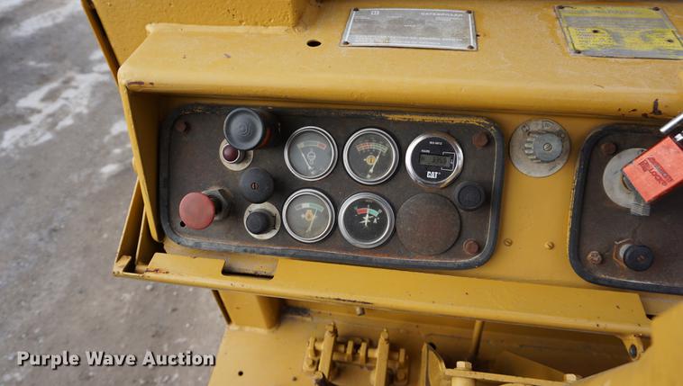 image for item DB0496 1985 Caterpillar 621B conventional scraper