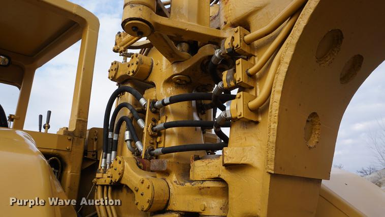 image for item DB0496 1985 Caterpillar 621B conventional scraper