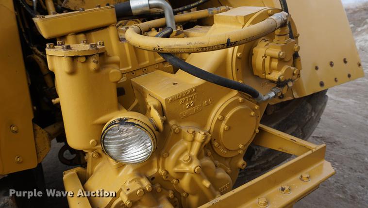 image for item DB0496 1985 Caterpillar 621B conventional scraper