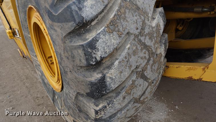 image for item DB0496 1985 Caterpillar 621B conventional scraper