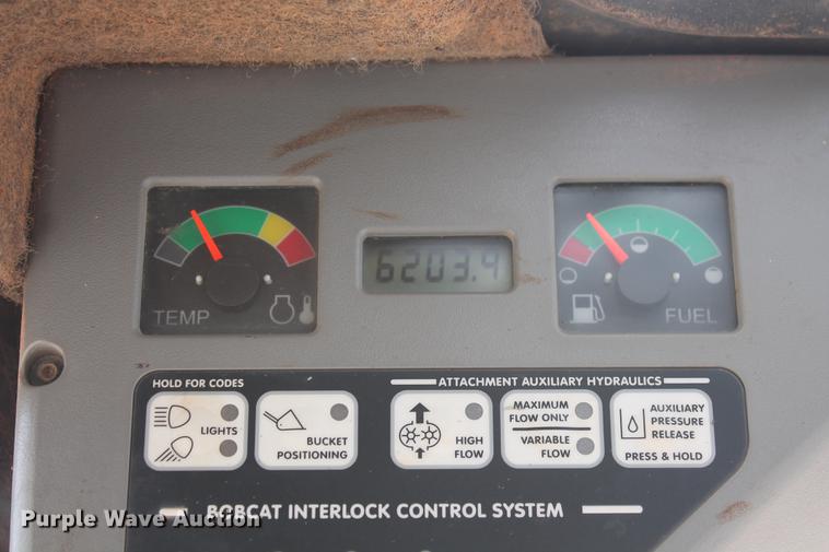 image for item DB5122 2006 Bobcat S250 skid steer