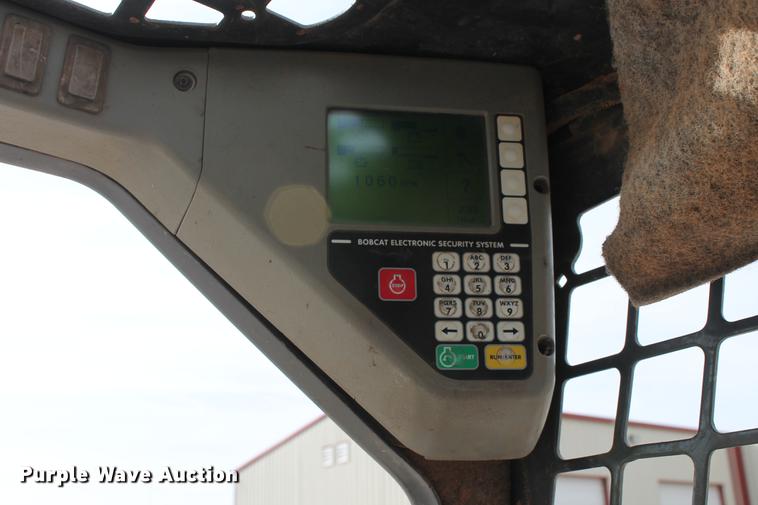 image for item DB5122 2006 Bobcat S250 skid steer