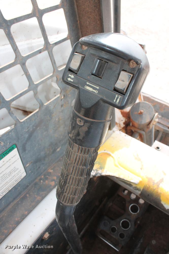 image for item DB5122 2006 Bobcat S250 skid steer