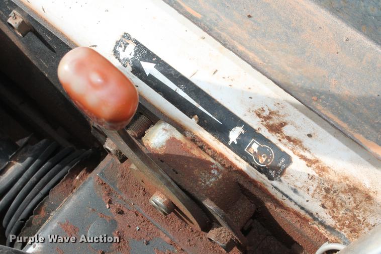 image for item DB5122 2006 Bobcat S250 skid steer