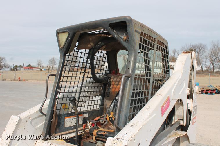 image for item DB5122 2006 Bobcat S250 skid steer
