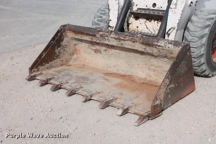 image for item DB5122 2006 Bobcat S250 skid steer