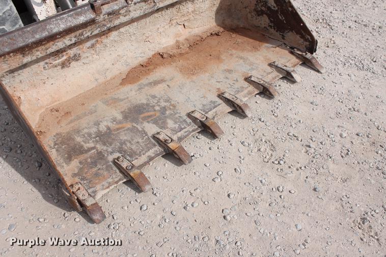 image for item DB5122 2006 Bobcat S250 skid steer