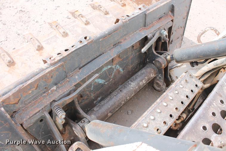 image for item DB5122 2006 Bobcat S250 skid steer