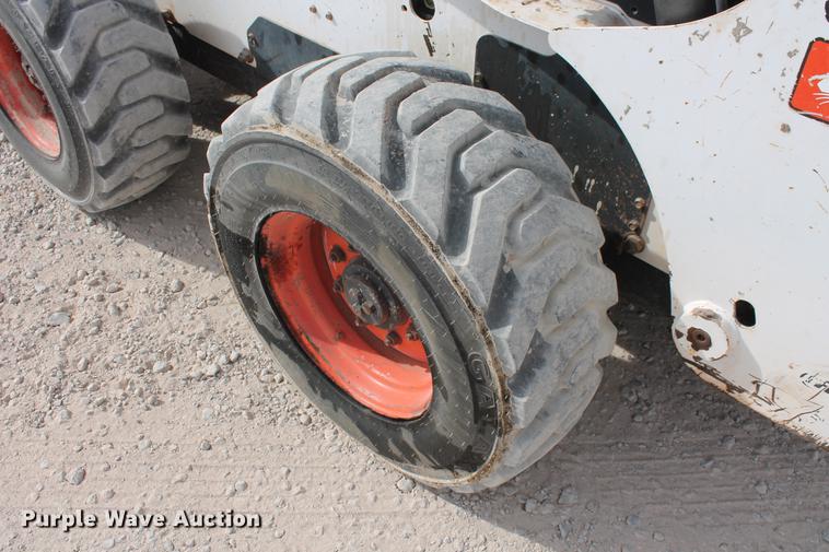 image for item DB5122 2006 Bobcat S250 skid steer