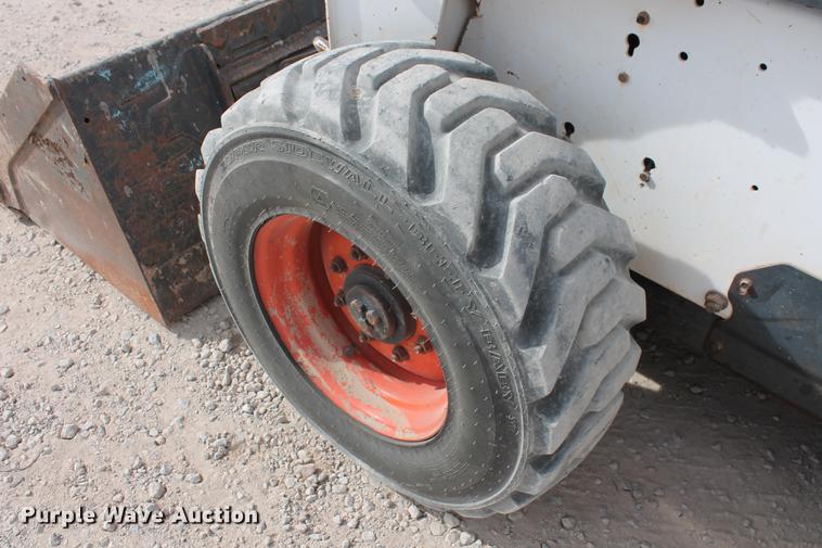 image for item DB5122 2006 Bobcat S250 skid steer