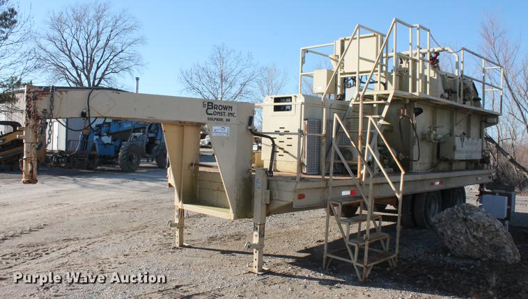 image for item DB5128 1999 Tulsa Rig Iron MSC-325 portable bentonite mud mixing system