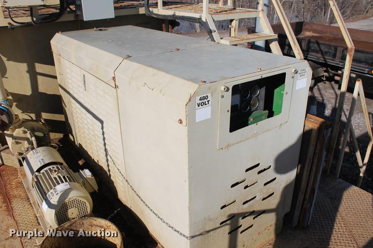 image for item DB5128 1999 Tulsa Rig Iron MSC-325 portable bentonite mud mixing system