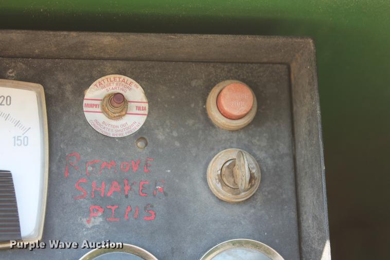 image for item DB5128 1999 Tulsa Rig Iron MSC-325 portable bentonite mud mixing system