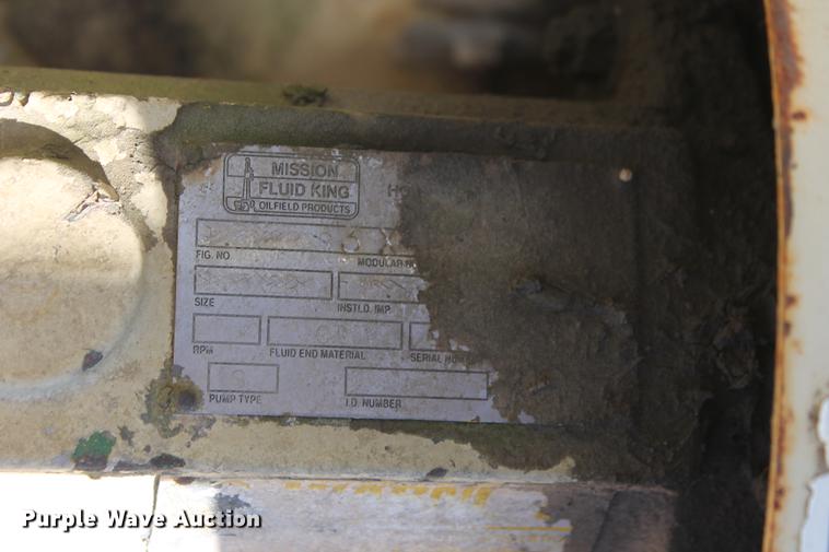 image for item DB5128 1999 Tulsa Rig Iron MSC-325 portable bentonite mud mixing system