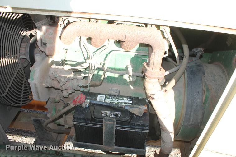 image for item DB5128 1999 Tulsa Rig Iron MSC-325 portable bentonite mud mixing system