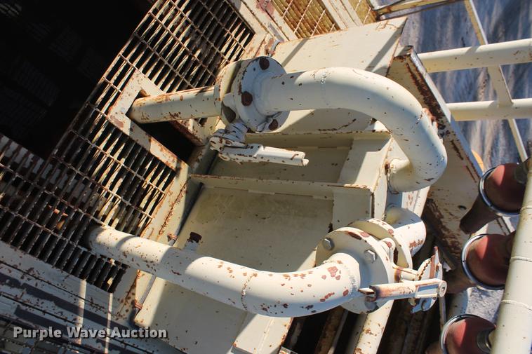 image for item DB5128 1999 Tulsa Rig Iron MSC-325 portable bentonite mud mixing system