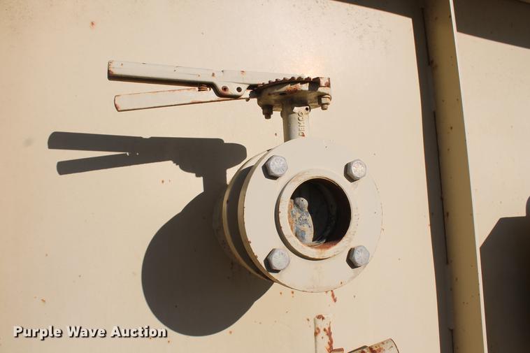 image for item DB5128 1999 Tulsa Rig Iron MSC-325 portable bentonite mud mixing system