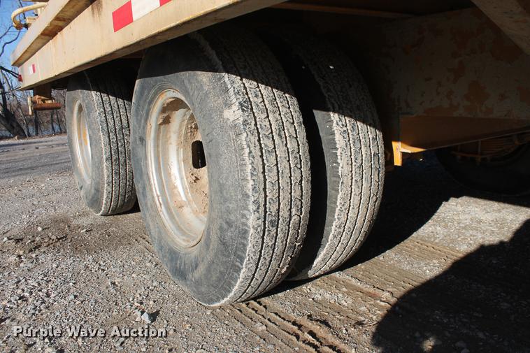 image for item DB5128 1999 Tulsa Rig Iron MSC-325 portable bentonite mud mixing system