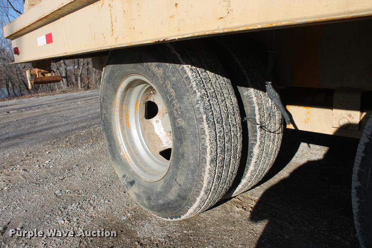 image for item DB5128 1999 Tulsa Rig Iron MSC-325 portable bentonite mud mixing system