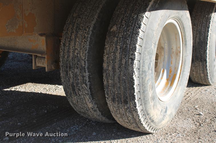 image for item DB5128 1999 Tulsa Rig Iron MSC-325 portable bentonite mud mixing system