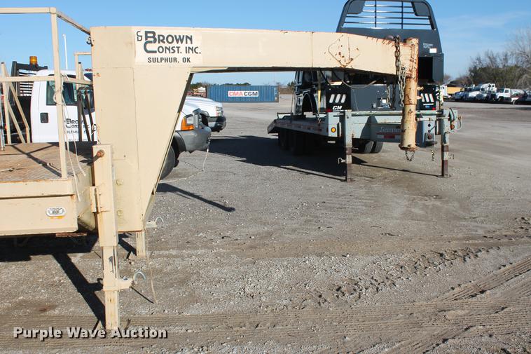 image for item DB5128 1999 Tulsa Rig Iron MSC-325 portable bentonite mud mixing system