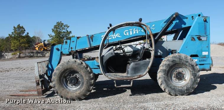 image for item DB5129 2007 Genie GTH-844 telehandler