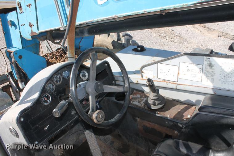 image for item DB5129 2007 Genie GTH-844 telehandler