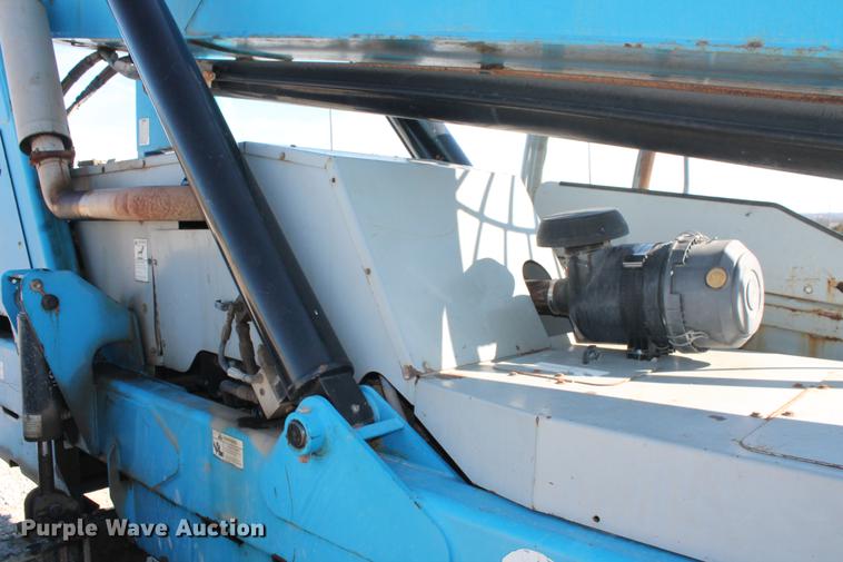 image for item DB5129 2007 Genie GTH-844 telehandler