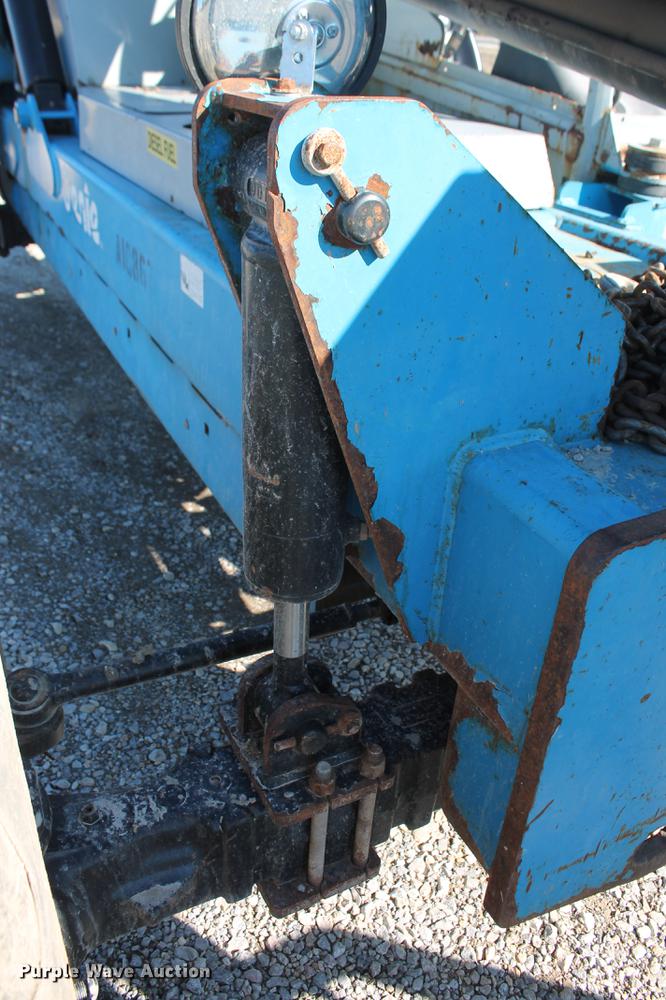 image for item DB5129 2007 Genie GTH-844 telehandler