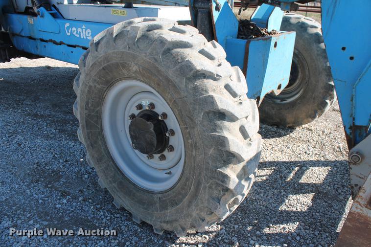 image for item DB5129 2007 Genie GTH-844 telehandler
