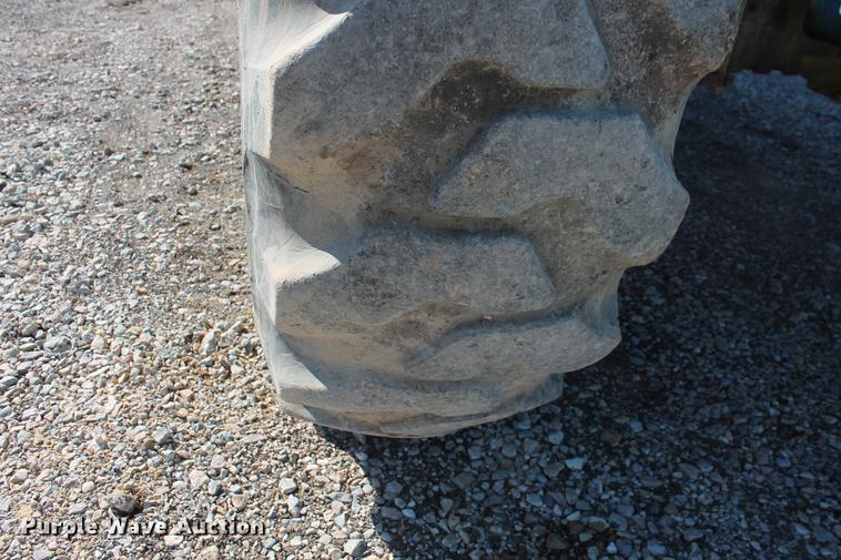 image for item DB5129 2007 Genie GTH-844 telehandler