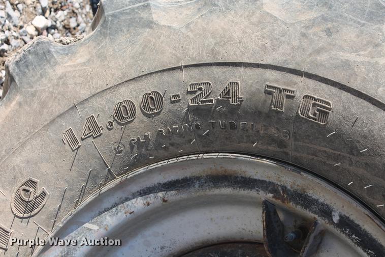 image for item DB5129 2007 Genie GTH-844 telehandler