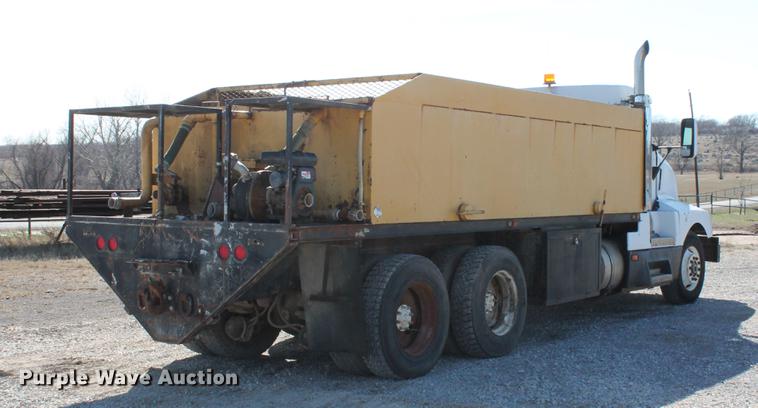 image for item DB5130 1990 Kenworth T600 tank truck