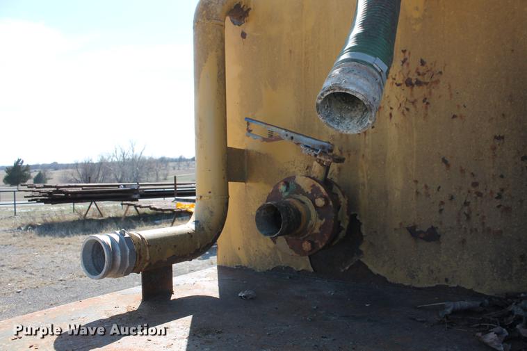 image for item DB5130 1990 Kenworth T600 tank truck